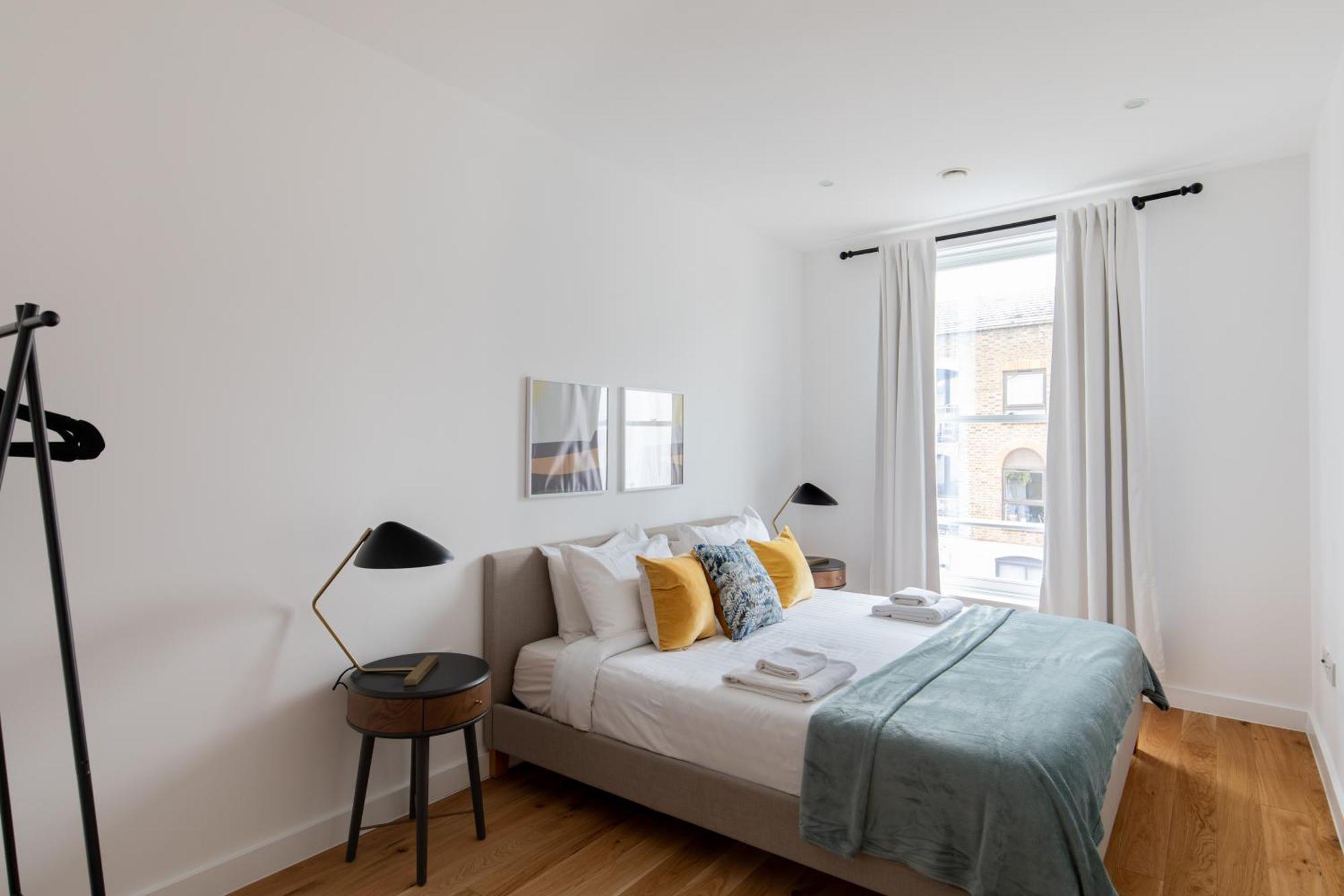 Homely - Prestige Camden Apartment